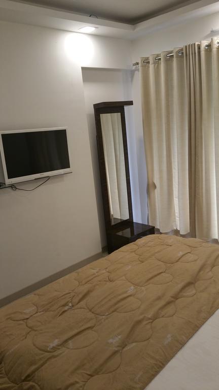 Arista Service Apartments Andheri Mumbai Exterior foto